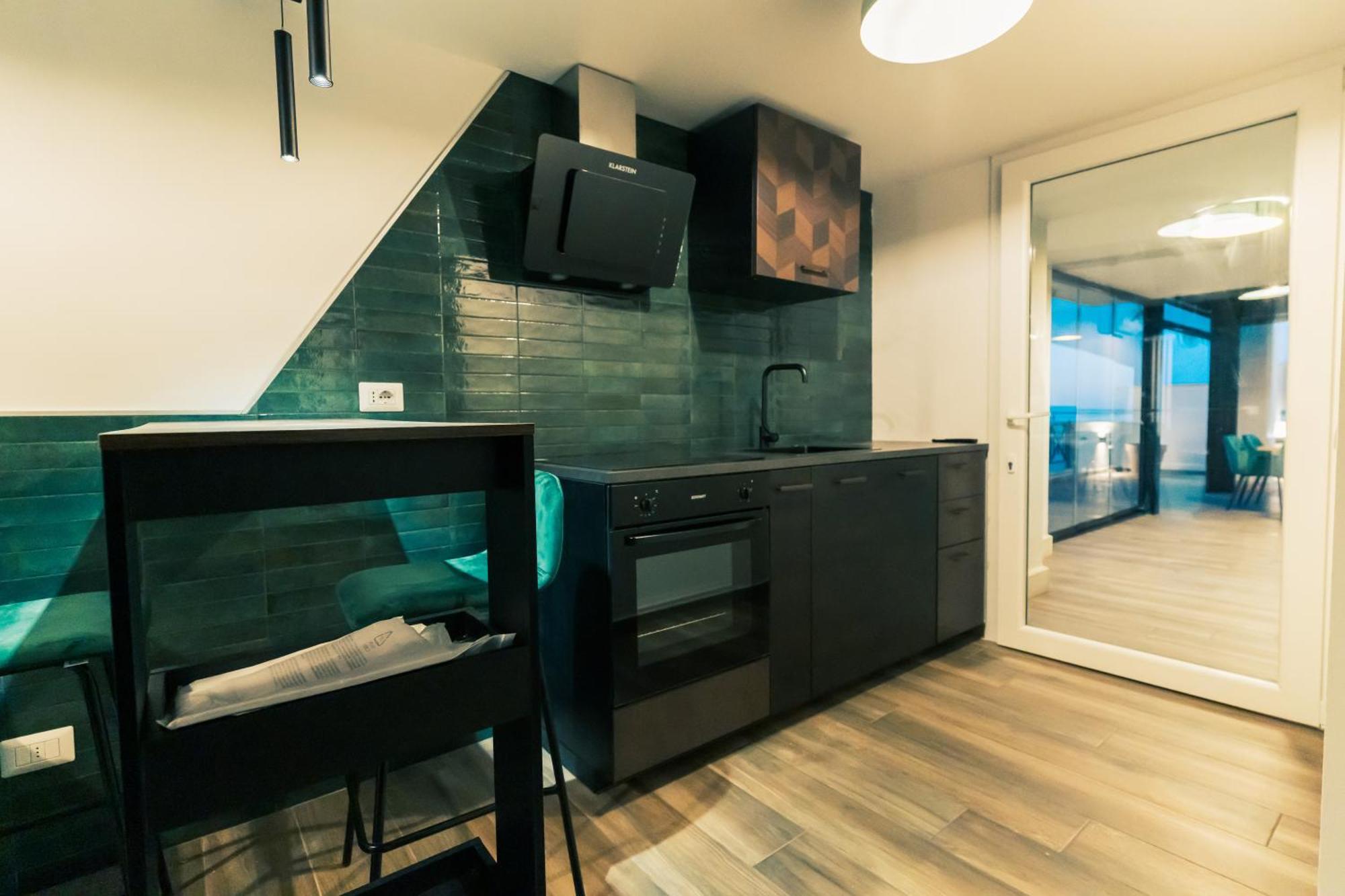 Be Your Home - Tower Beach Suite ชิวิตาเวกเกีย ภายนอก รูปภาพ